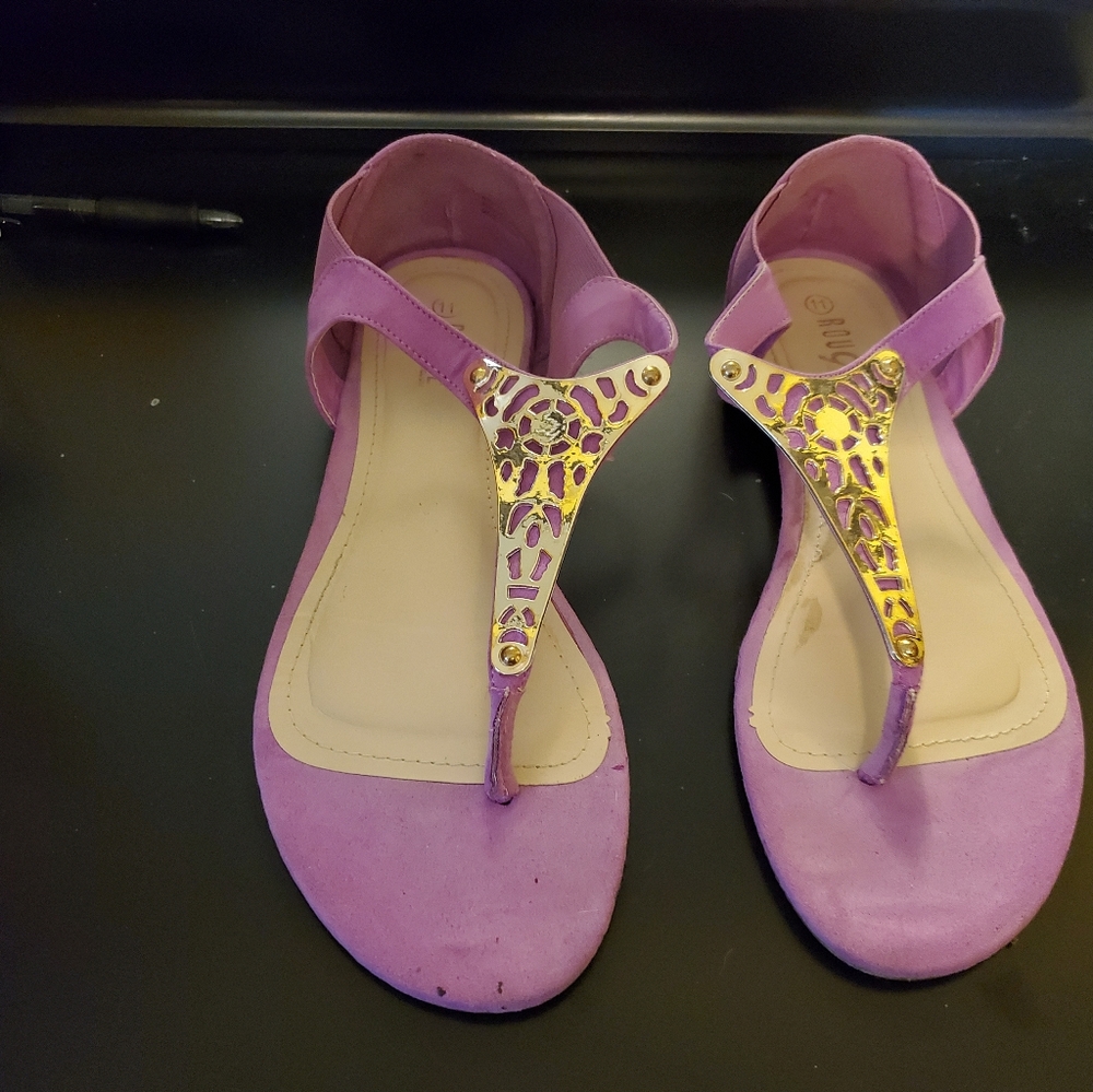 Sandals - Picture 2 of 3